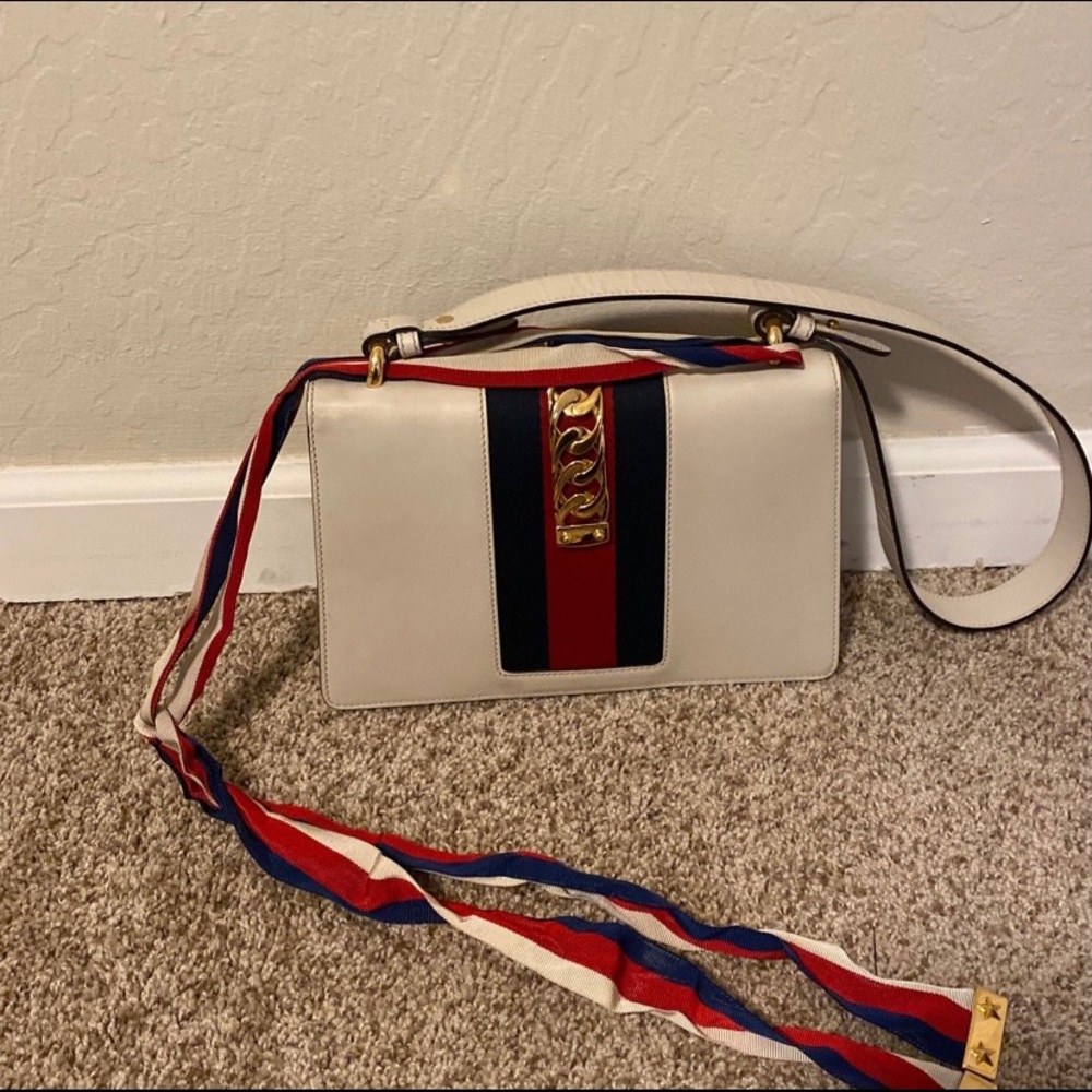 Gucci Purse - Picture 2 of 4